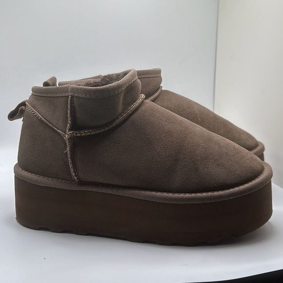CUSHIONAIRE Women's Genuine Suede pull on platform boot +Memory Foam 7.5 TAUPE - Picture 1 of 7